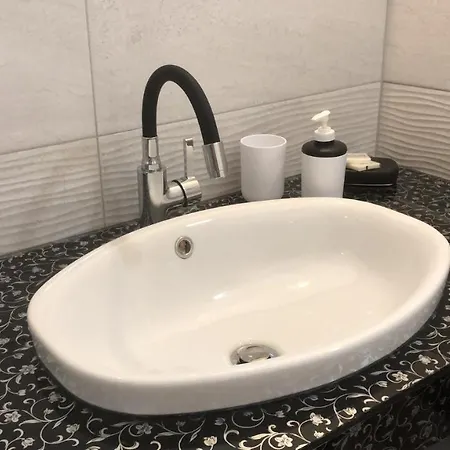 Marina Bay Pensjonat Terrasini